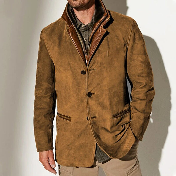 Braune Herren Retrojacke im Vintage-Stil. Komfortable Übergangsjacke für Freizeit, stilvoll und lässig.