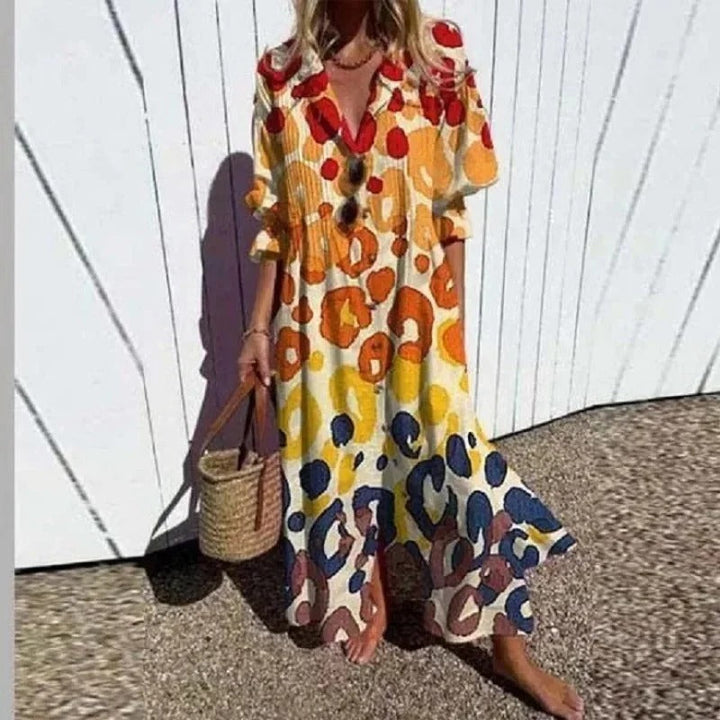 Geblümtes Damen Boho Maxikleid, sommerlich & leicht, ideal als Urlaubskleid oder Strandmode.