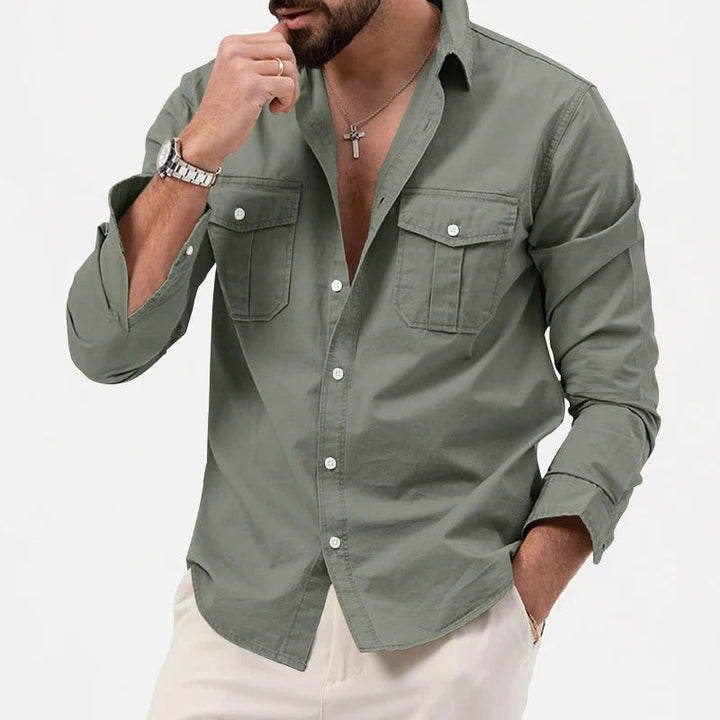 Herren Freizeithemd, Slim Fit, Langarm, mit Brusttaschen. Vielseitiges modernes Hemd für entspannte Smart Casual Looks.