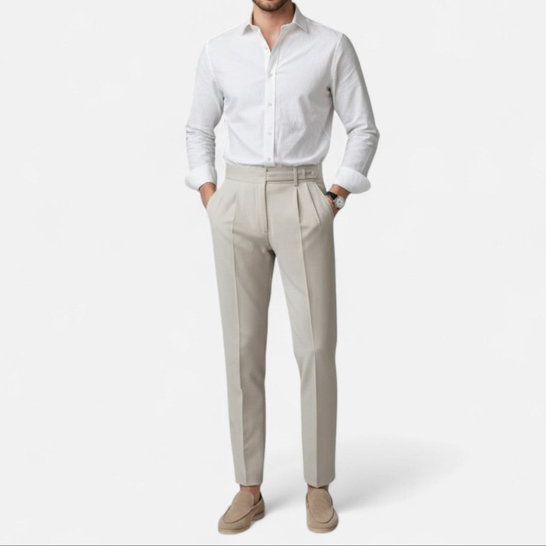 Herren Slim Fit Chino Hose in klassischem Schnitt, ideal für eleganten Komfort im Alltag.