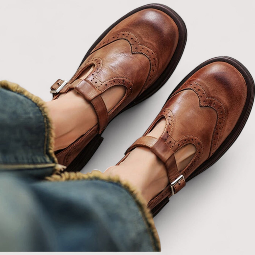 Komfortable Damenschuhe mit Riemenverschluss. Rutschfeste Sohle für sicheren Halt, elegant & vielseitig.