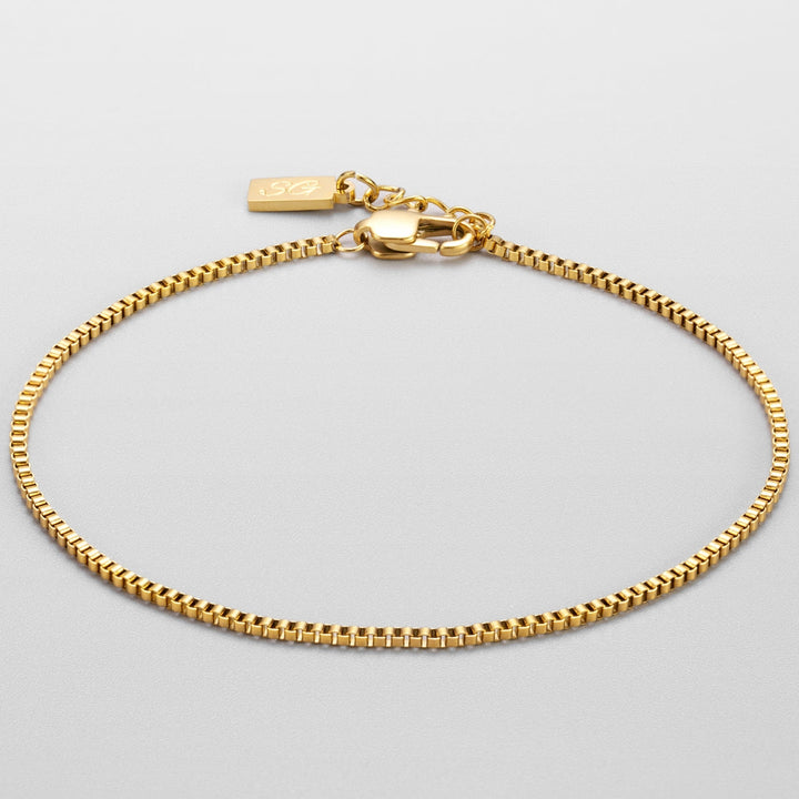 Vielseitiges vergoldetes Damen Kettenarmband, elegant für den Abend oder schlicht für den Tag.