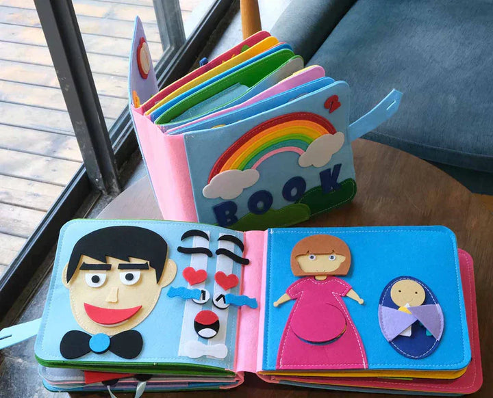 Montessori Filz-Abenteuerbuch, fördert spielerisch Hand-Augen-Koordination und kreatives Erzählen bei Kindern.