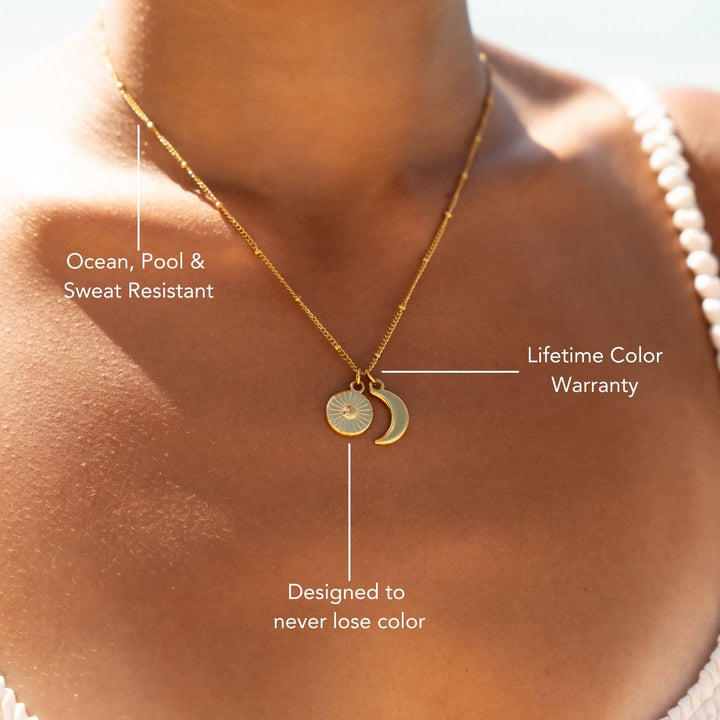Einzigartige goldene Sonne Mond Damen Halskette, eleganter und wasserfester Edelstahlschmuck.