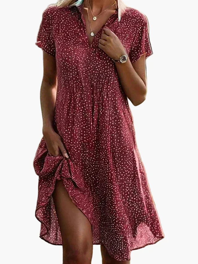 Luftiges, leichtes gepunktetes Tunikakleid für Damen, ideal für Sommer und Freizeit, legerer A-Linien-Schnitt.