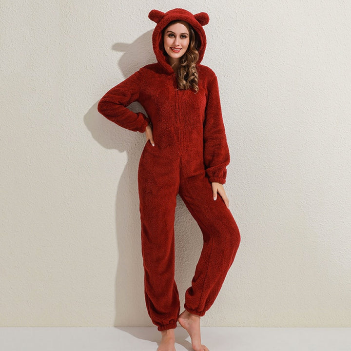 Unisex Onesie in Teddy-Optik mit süßen Bärenohren, komfortabler Hausanzug für Erwachsene.