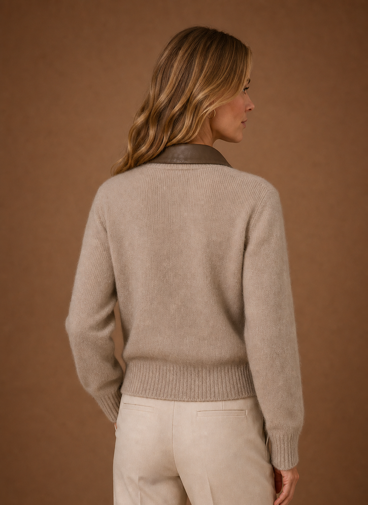 Elegante Damenjacke mit Reißverschluss, klassischem Kragen & hohem Tragekomfort. Zeitloser Basic für Herbst/Winter.