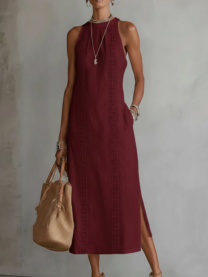 Detailansicht des weichen, atmungsaktiven Stoffes vom bequemen Damen Midikleid mit elegantem Stehkragen.