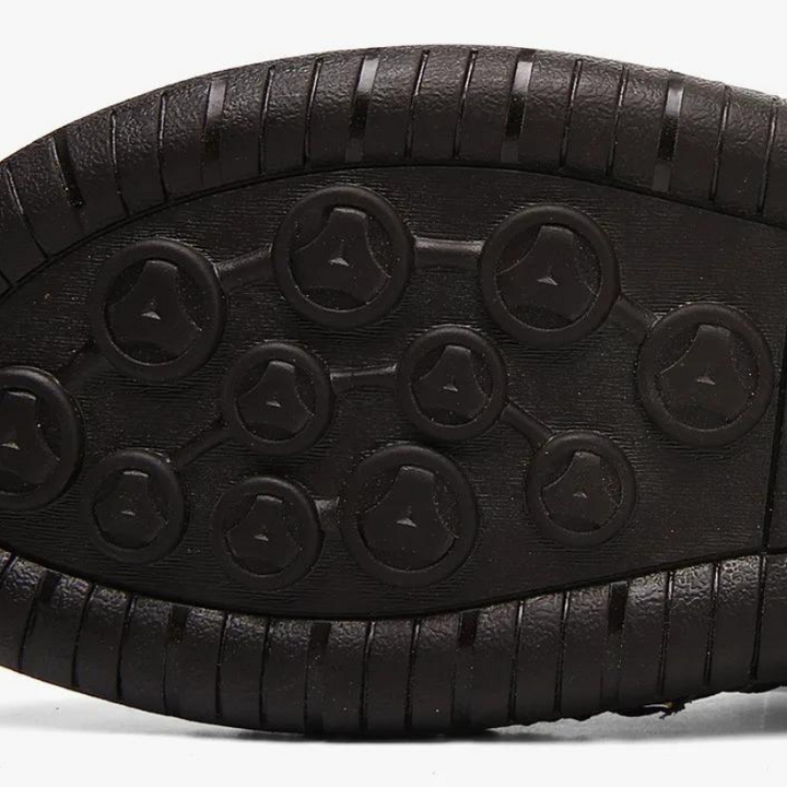 Marco orthopädische Herren-Sandalen aus Leder. Atmungsaktive, leichte Sommerschuhe für maximalen Komfort.