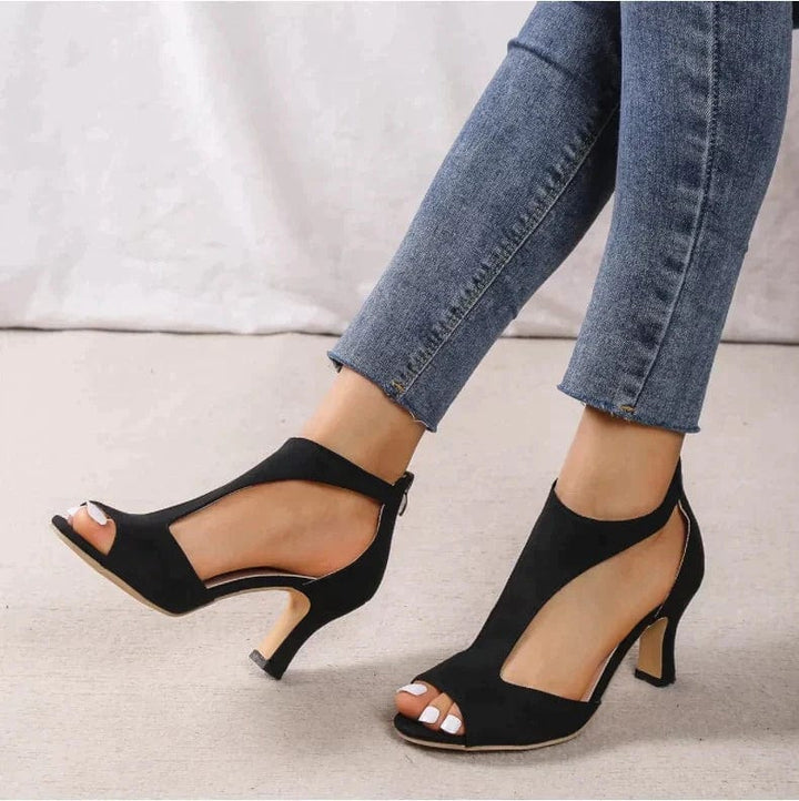 Moderne beige Damenpumps, orthopädisch & bequem, ideal als elegante Alltags- und Büroschuhe.