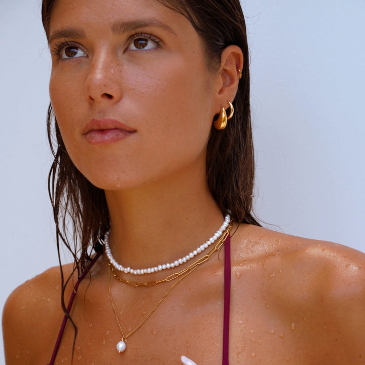 Elegante Damen Halskette mit echten Süßwasserperlen, goldfarben & wasserfest.