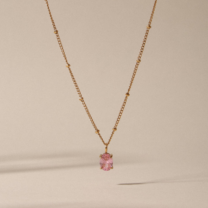 Glänzende Goldhalskette Damen mit rosa CZ Stein, angenehm zu tragen, aus Edelstahl Schmuck.
