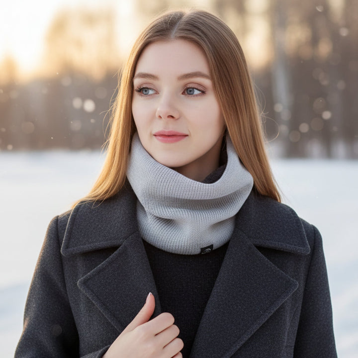 Stylischer Damen Winter-Snood als Hals- & Gesichtswärmer, optimaler Kälteschutz und Wintermode.