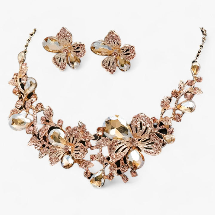 Hochwertiges Damenschmuck-Set mit Emaille-Blumen, bestehend aus Halskette und Ohrringen für festliche Events.