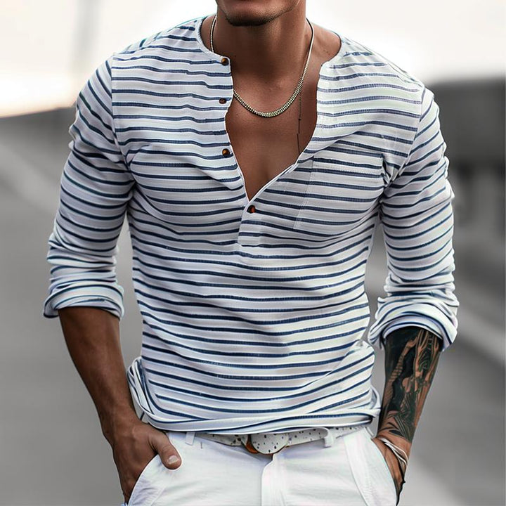 Lässiges Herren Langarm Henley-Shirt mit Streifen, perfekt für entspannte Tage und vielseitige Casual-Mode.