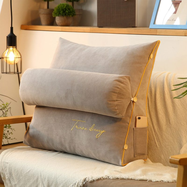 Ergonomisches dreieckiges Kissen als Lese- & Rückenstütze für Sofa, Bett & Boden; vielseitig einsetzbar.