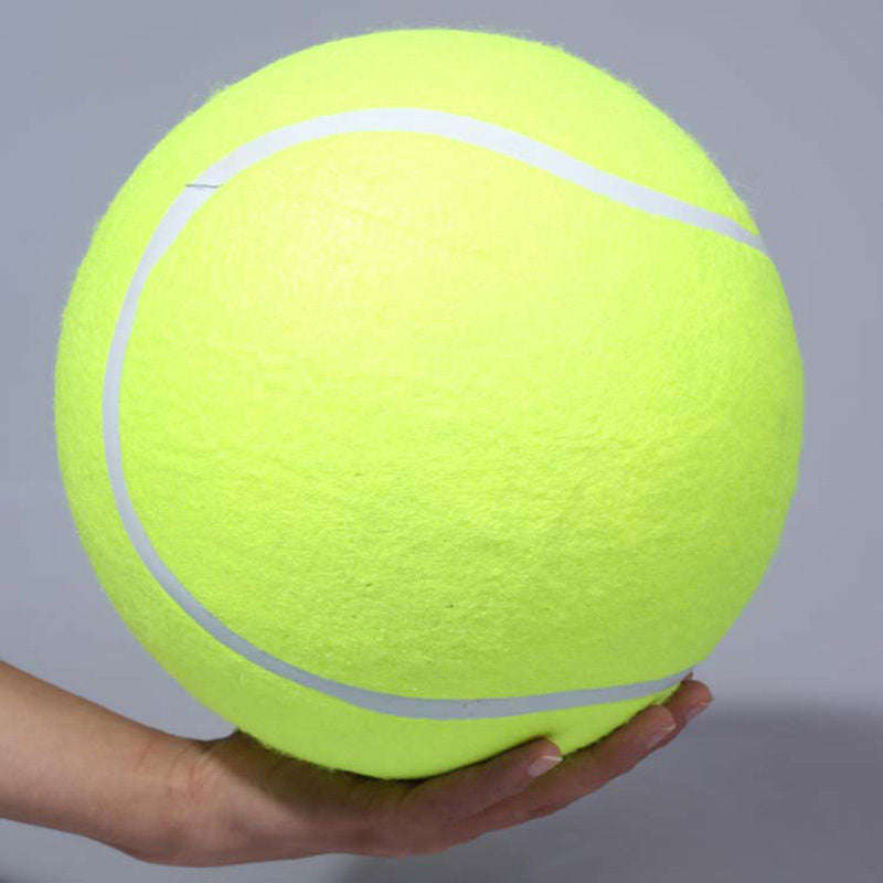 Gelber XXL Tennisball, 24 cm, als robustes Hundespielzeug speziell für große Hunde und Riesenspaß beim Spielen.