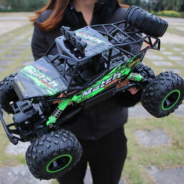 Leistungsstarker 4x4 RC-Monstertruck, ideal als Geschenk für Kinder & Erwachsene. Ferngesteuertes Offroad-Auto.