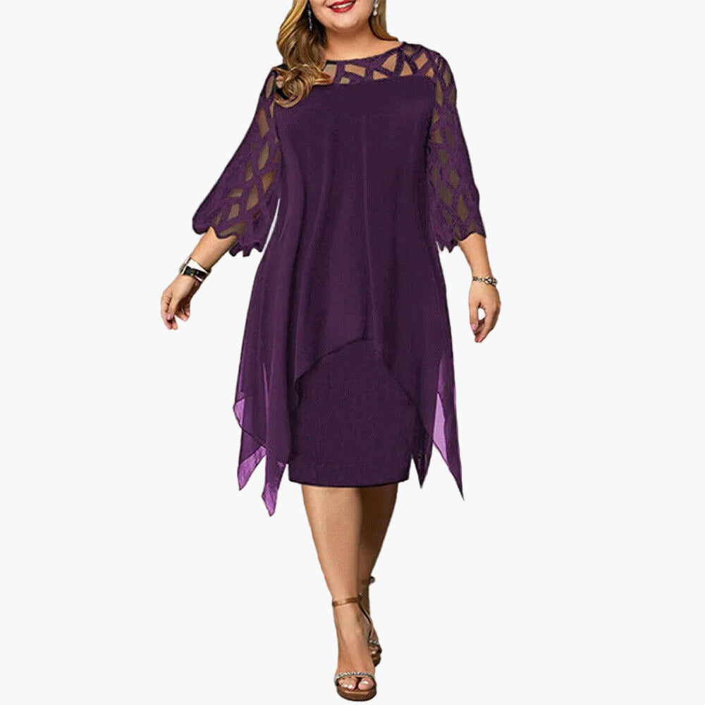 Elegantes Damen Festkleid Übergröße in Midi-Länge mit zarten Spitzenärmeln. Perfekt für Abendanlässe.