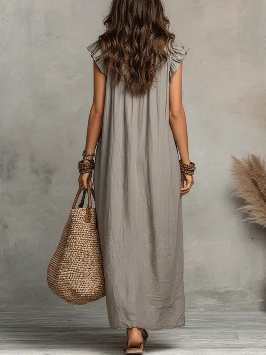 Leichtes, bequemes Damen Langkleid mit V-Ausschnitt, ärmellos. Fließendes Sommerkleid für heiße Tage.