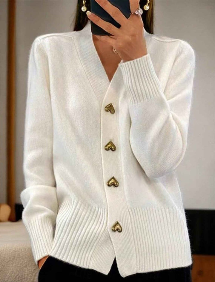Vielseitiger Damen Cardigan Regular Fit, bequem & minimalistisch. Perfekt für Herbst- und Wintermode.