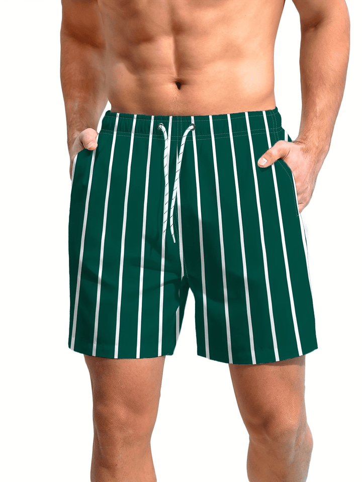 Vielseitige Herren Badeshorts für Strand und Pool. Komfortable, schnelltrocknende Schwimmhose für den Urlaub.