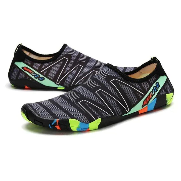 AquaFlex Badeschuhe für Damen & Herren, schnelltrocknend, perfekt für Strand, Meer und Wassersport.