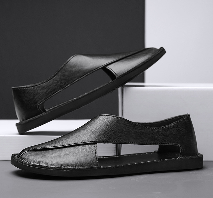 Diese modernen Herren Crossover-Sandalen sind handgenäht, atmungsaktiv und bequem – ein Must-have für Herrenmode im Sommer.