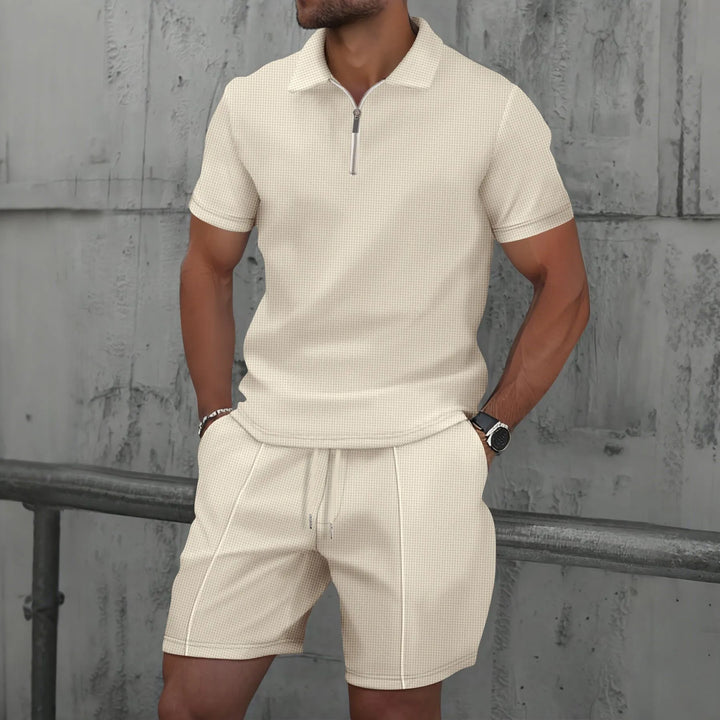 Herren Zweiteiler Sommer-Outfit mit Strukturmuster: Kurzarmshirt & Shorts, stilvoll & bequem für Freizeit.