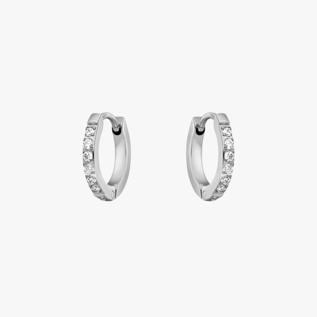 Elegante wasserfeste Mini Creolen mit Zirkonia, ideales Geschenk für Damen, goldfarben aus Edelstahl.