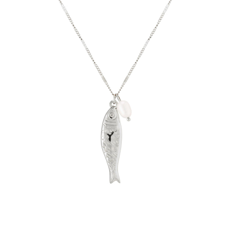 Schicke Damenhalskette mit glänzendem Fisch-Anhänger und eleganter Süßwasserperle, PVD-Beschichtung.