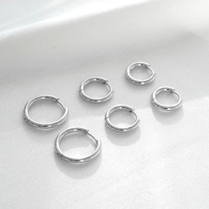 Elegantes Damen Schmuck Set mit Edelstahl Creolen in Gold & Silber, perfekt für einen stilvollen Auftritt.