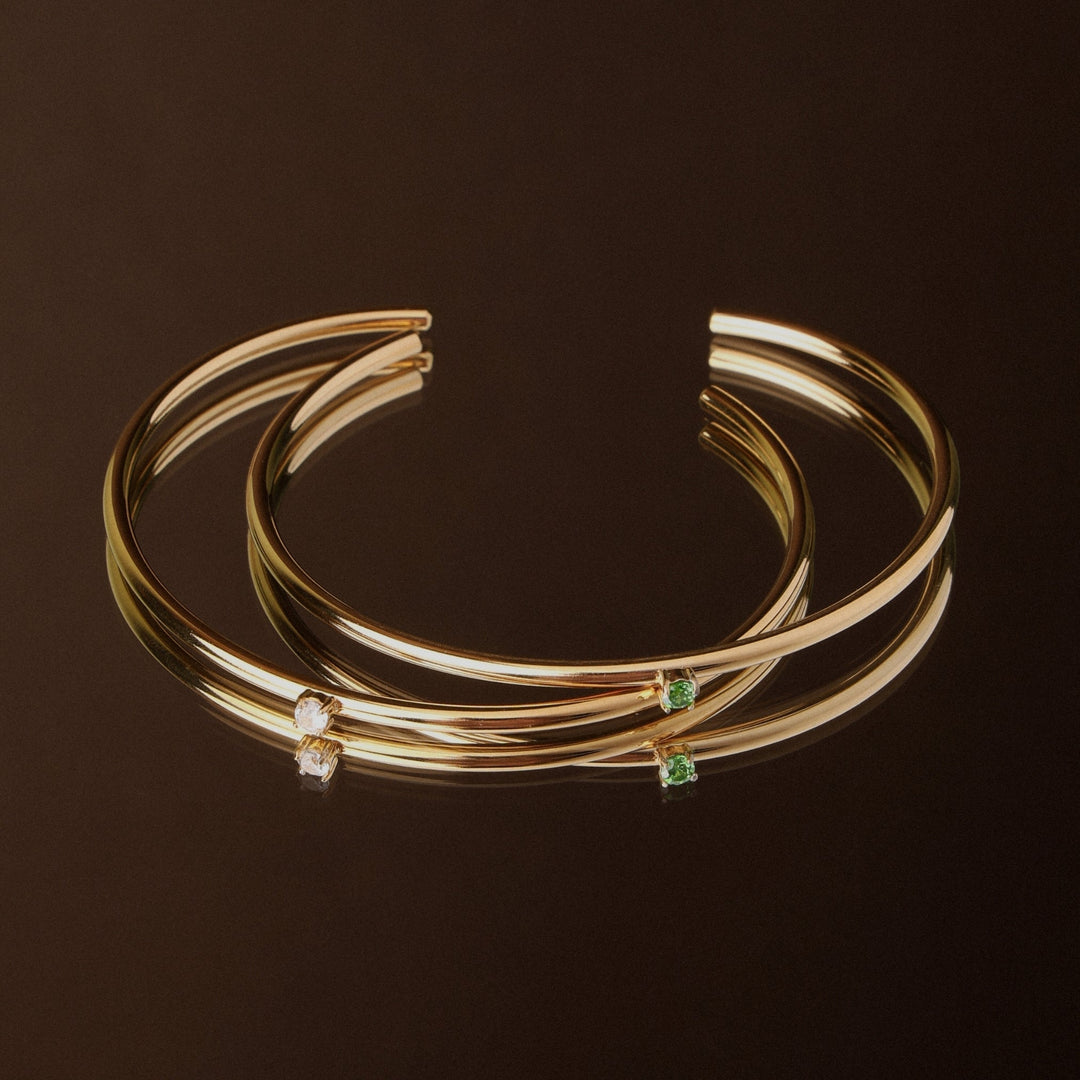 Robuster, wasserfester Damen-Armreif aus Edelstahl mit Zirkon, verstellbar, minimalistisch & elegant, silber.