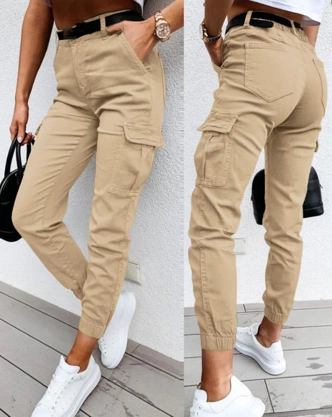 Stylische Damen Cargo-Hose Slim Fit, hoher Bund, komfortabel und strapazierfähig für Outdoor-Freizeit.