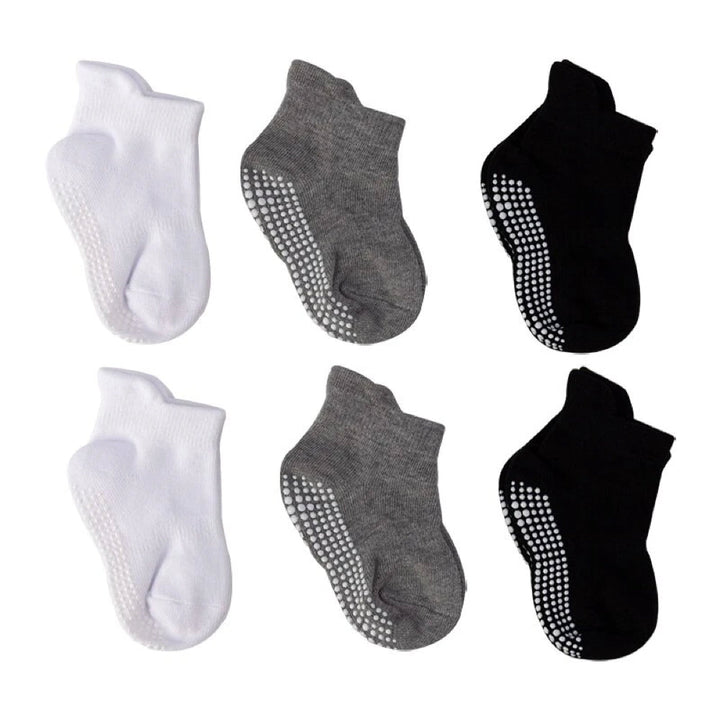 Bunte Lauflernsocken für Babys & Kleinkinder; Anti-Rutsch-Socken für sicheren Halt bei Indoor-Spielen.