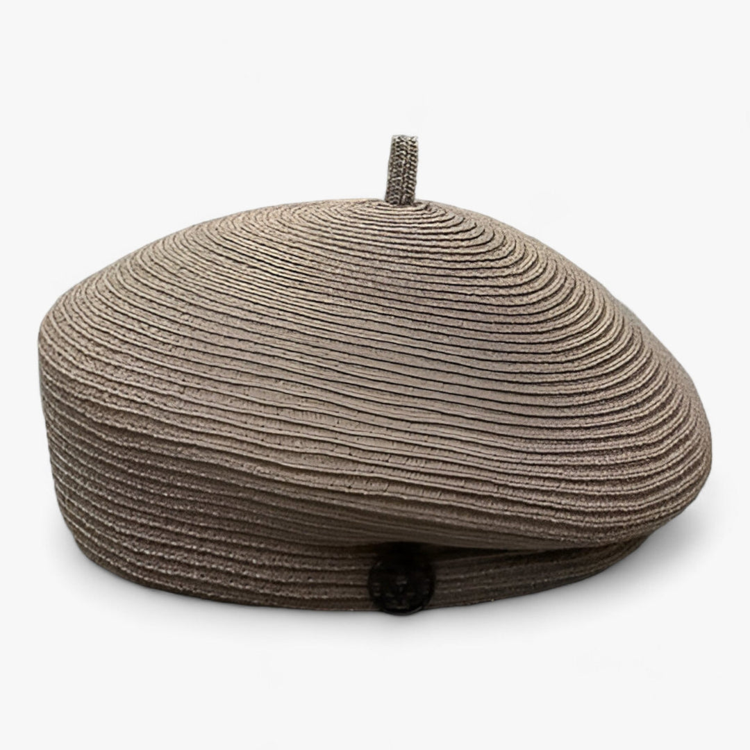 Modischer Damen Strohhut Fedora für den Sommer. Perfekter Strandhut & Reisehut mit stilvollem Sonnenschutz.