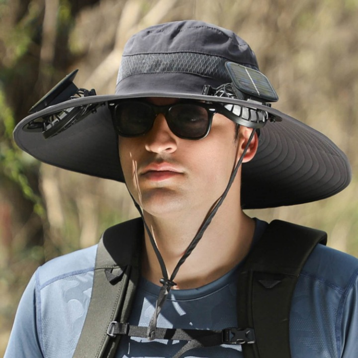 Robuster Herren Sonnenhut mit Solar-Ventilator und UV-Schutz für Outdoor-Abenteuer.