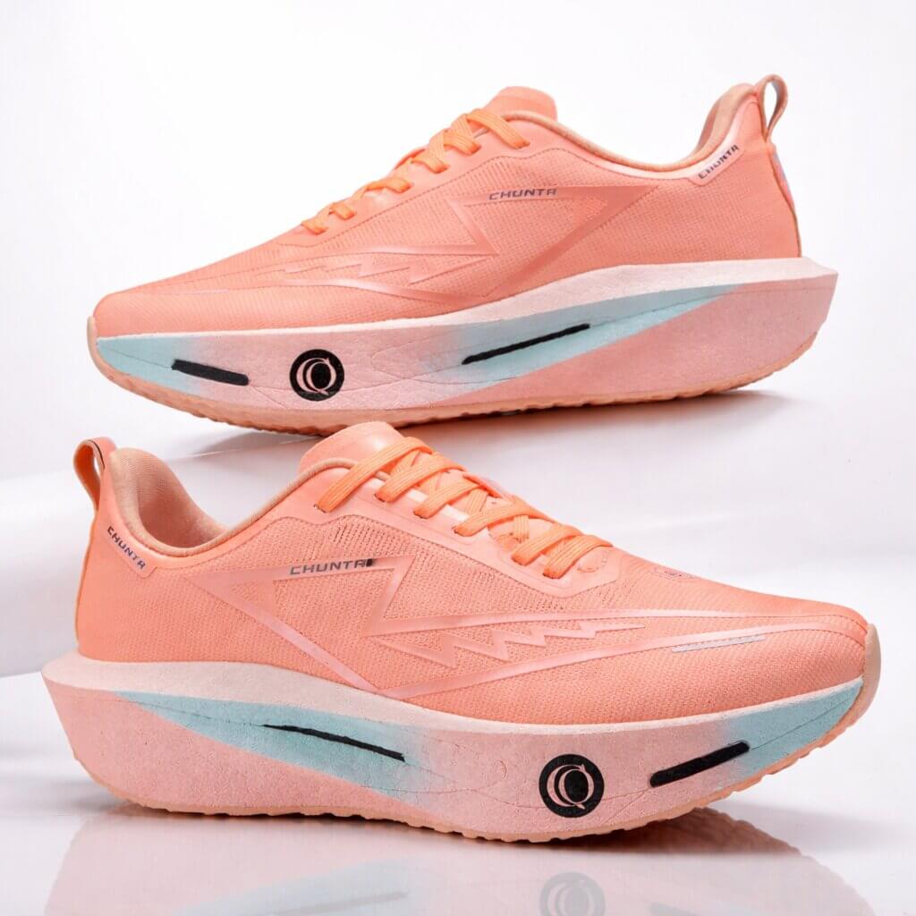 Robuste Herren Sportschuhe für optimale Leistung. Bieten Komfort und Flexibilität beim Laufen und Training.