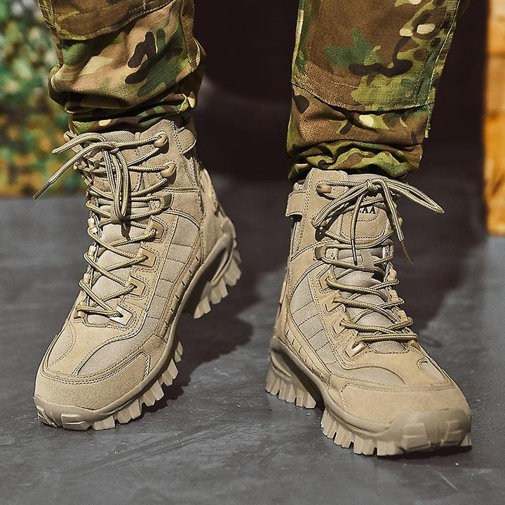 Robuste Herren Wanderschuhe, wasserdicht & taktisch, perfekt für raues Gelände & Trekking.