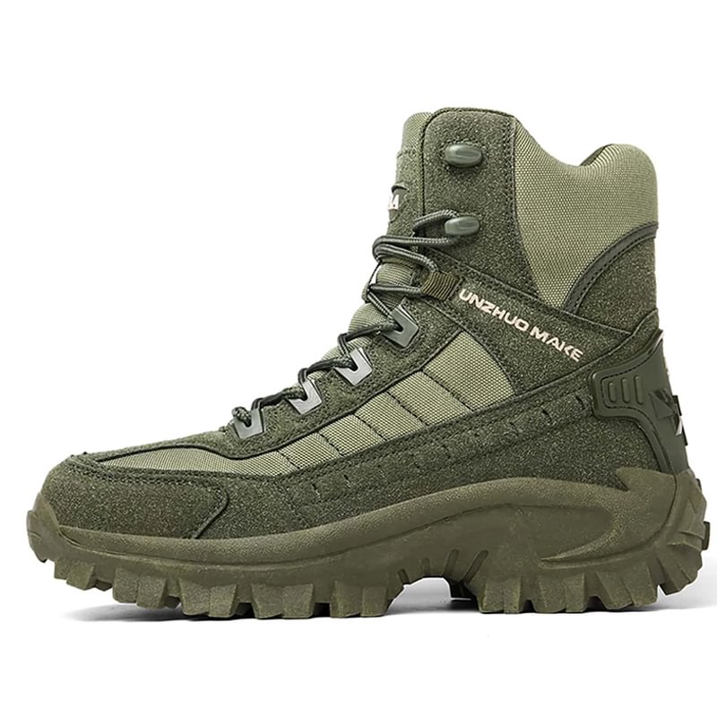 Komfortable ergonomische Innensohle der wasserdichten Herren-Arbeitsstiefel für lange Tage.