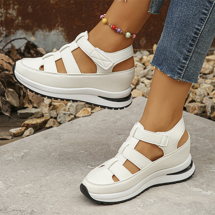 Geschlossene Zehen-Sandalen für Damen, Sneaker-Stil. Orthopädisch & verstellbar für optimalen Komfort den ganzen Tag.