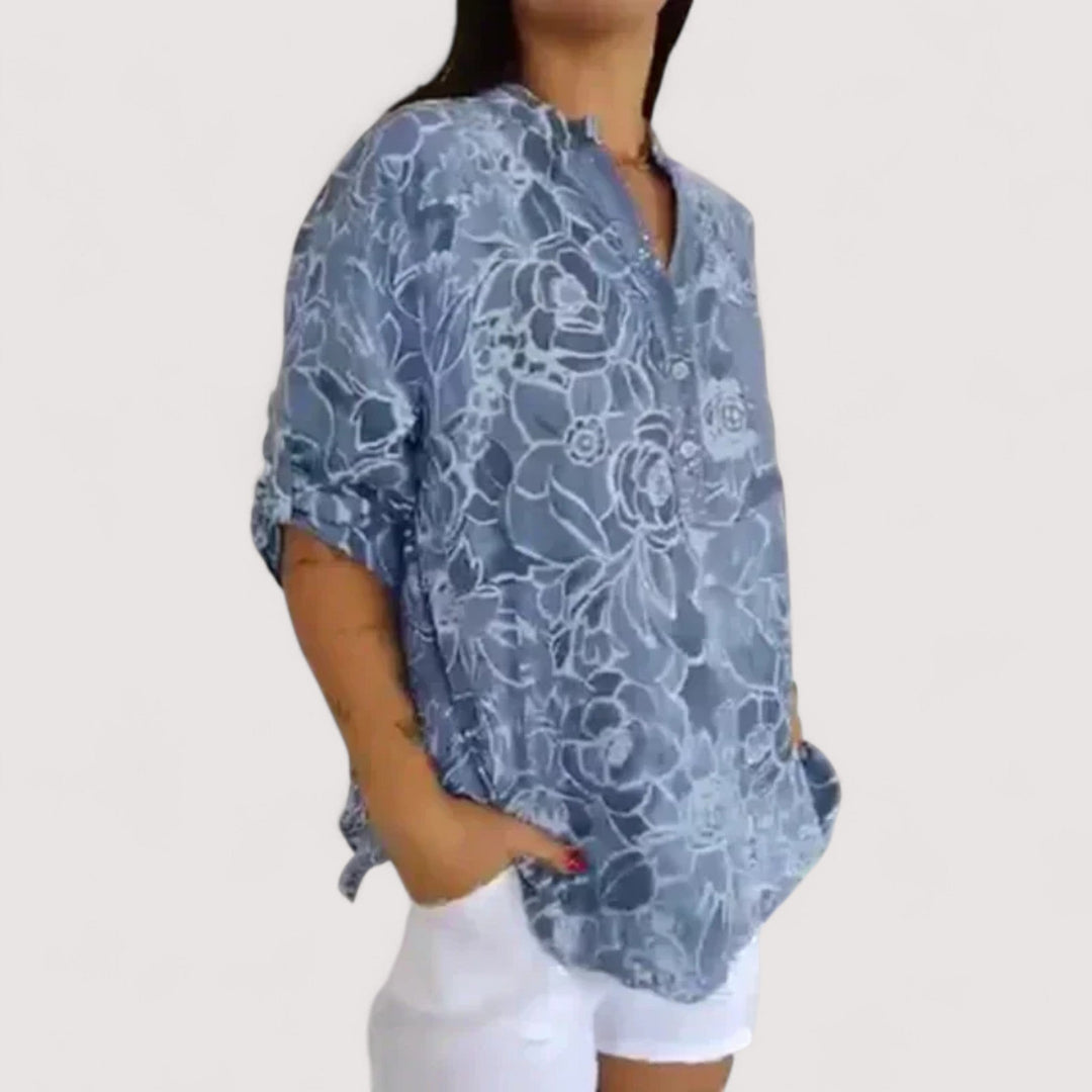 Stylische Damenbluse mit lebhaftem Blumenmuster, vielseitig kombinierbar; luftig, bequem & modisches Oberteil.