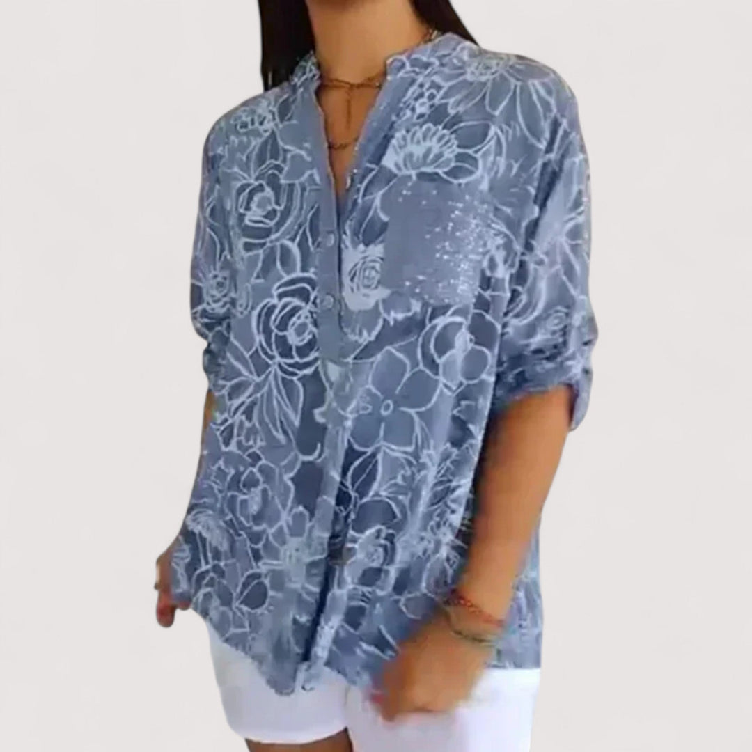 Luftige Damenbluse mit zartem Blumenprint; bequem für warme Tage, modisches Oberteil, elegant & leicht.