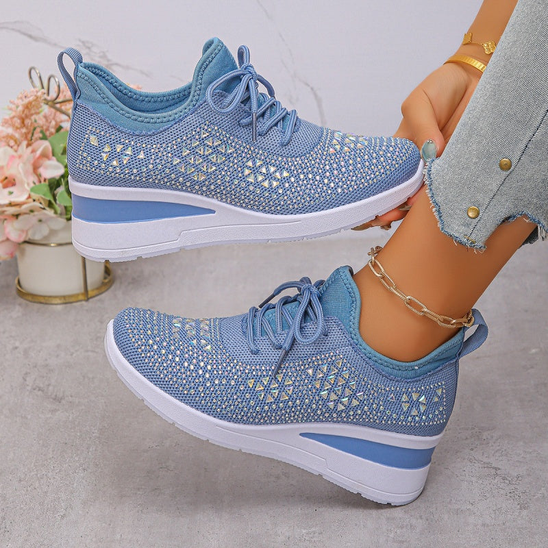 Stilvolle Damen Walking Schuhe, orthopädisch mit Strass und Fußgewölbestütze.