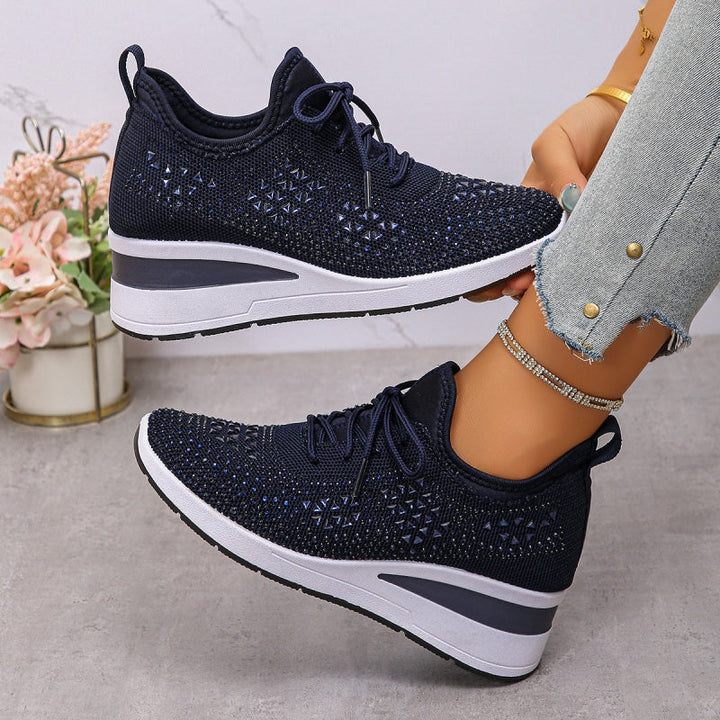 Modische Damen Sneaker mit Strass und Keilsohle, ideal für langes Walking.