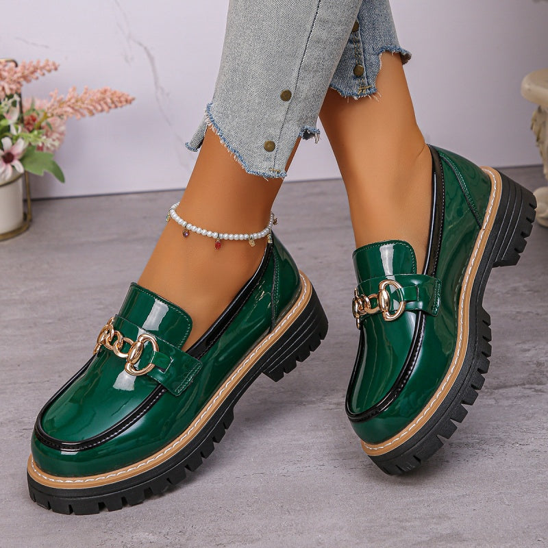 Flache Damen Loafer, Vintage-Design, weiche Sohle. Ideale Komfortschuhe für stilvolle Damen im Alltag.