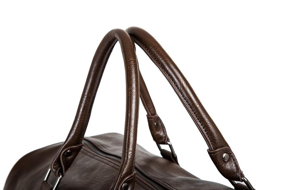 Schwarze Leder Duffel Bag für Herren & Damen, langlebig und geräumig, perfektes Reisegepäck.
