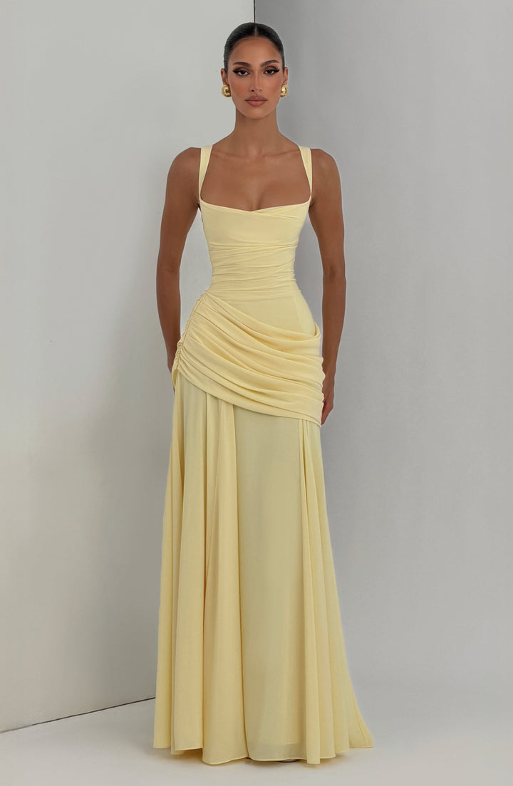 Ärmelloses gelbes Damen Maxikleid Serena, ideal für Partys und festliche Abende; sehr elegant.