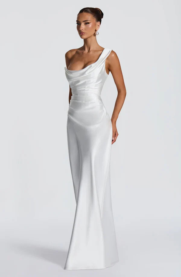 Langes One Shoulder Cocktailkleid für Damen, schick und perfekt für festliche Anlässe.