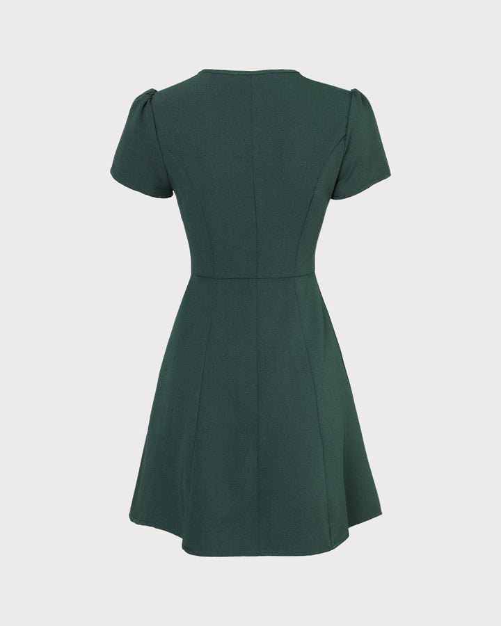 Damen Freizeitkleid, Minilänge, mit V-Ausschnitt & Knopfleiste. Stilvolles Alltagskleid in A-Linie.